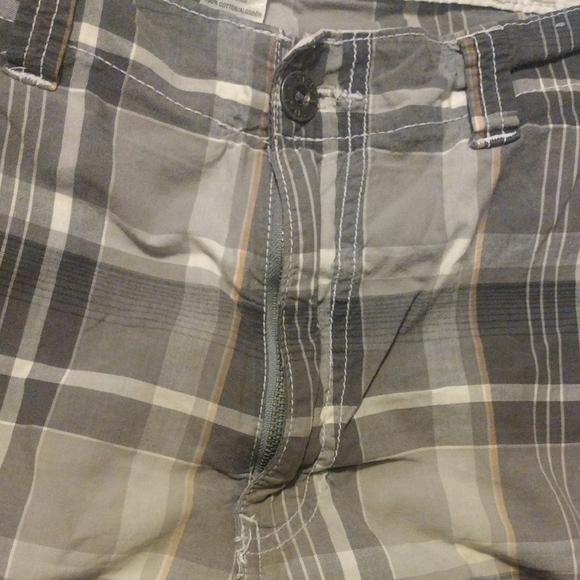 Route 66 Men's Tan and Gray Cargo Shorts - Picture 4 of 8